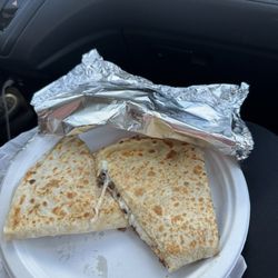 Mari’s Taco Truck - Asada Quesadilla