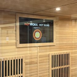 HOTWORX - Cedar Rapids, IA