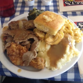 Street's Seafood Restaurant - Sunday buffet: Fried chicken, roast, sals steak, potatoes and gravy, Mac n chs, fried squash and turnips... Yum!! Dessert next! - Seafood Near Me - Bay Minette, Alabama Street's Seafood Restaurant - Sunday buffet: Fried chicken, roast, sals steak, potatoes and gravy, Mac n chs, fried squash and turnips... Yum!! Dessert next! - Seafood Near Me - Bay Minette, Alabama