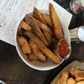 Bosscat Kitchen & Libations - French BOSSCAT FRIES - Bars Near Me - Orange, California
