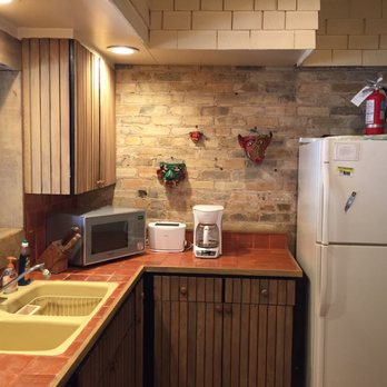 Oge House - Outdated kitchen. - Hotels Near Me - San Antonio, Texas Oge House - Outdated kitchen. - Hotels Near Me - San Antonio, Texas