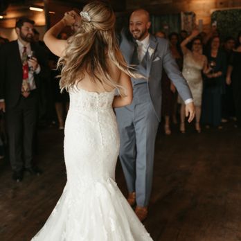 Cumba Entertainment - First dance - DJs Near Me Cumba Entertainment - First dance - DJs Near Me