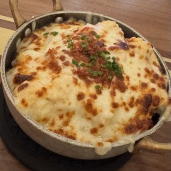 Gordon Ramsay Hell’s Kitchen - Side of Mac - Bars Near Me - Mashantucket, Connecticut
