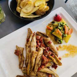 Le Bateau Ivre - Perch fillet with chorizo and sun dried tomato - fish was grilled to perfection, so tender with amazing flavors (06/2024)