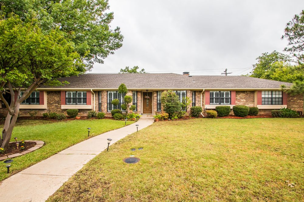 Slide of Ann Aaron Interior Design