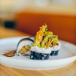 Ozen - Spider Roll.. (soft shell crab )