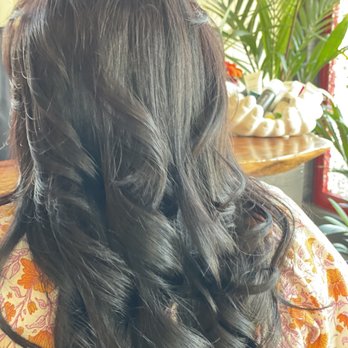 Headline News - Polished and fit for a Queen . - Hair Salons Near Me - Hilo, Hawaii