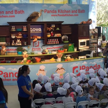 Jungle Island - Cooking show - Amusement Parks Near Me - Miami, Florida