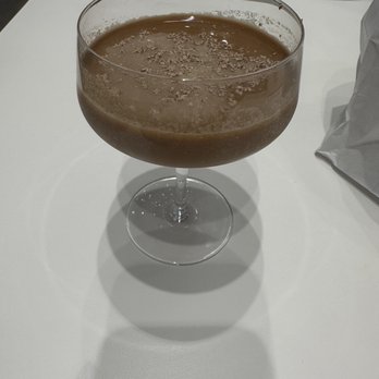 Top Hat Coffee Lounge - Velvet Shakerato special - Coffee Roasteries Near Me - Bala Cynwyd, Pennsylvania
