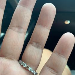 Naples Jewelers - Missing diamond. Or how much to just resize? Thanks