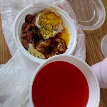 Fat Mama'z - Classic Shrimp and Grits with Brunch Punch - Food Trucks Near Me - Jacksonville, Florida