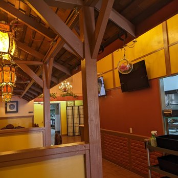 Aberdeen Cafe - Interior - Dim Sum Near Me - Martinez, California