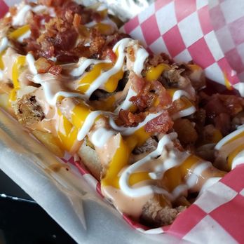 Wilmi Ricans - Papas locas - Food Trucks Near Me - Hampstead, North Carolina