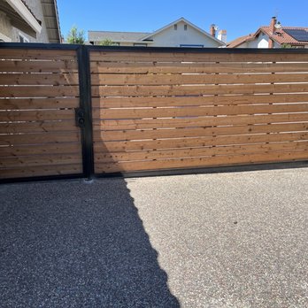 Finesse Fence - Side gate. - Fences & Gates Near Me