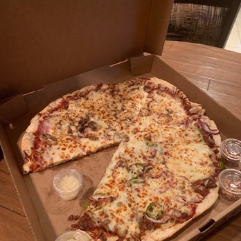 Minsky's Pizza - Large Pizza. - Pizza Near Me - Lenexa, Kansas Minsky's Pizza - Large Pizza. - Pizza Near Me - Lenexa, Kansas