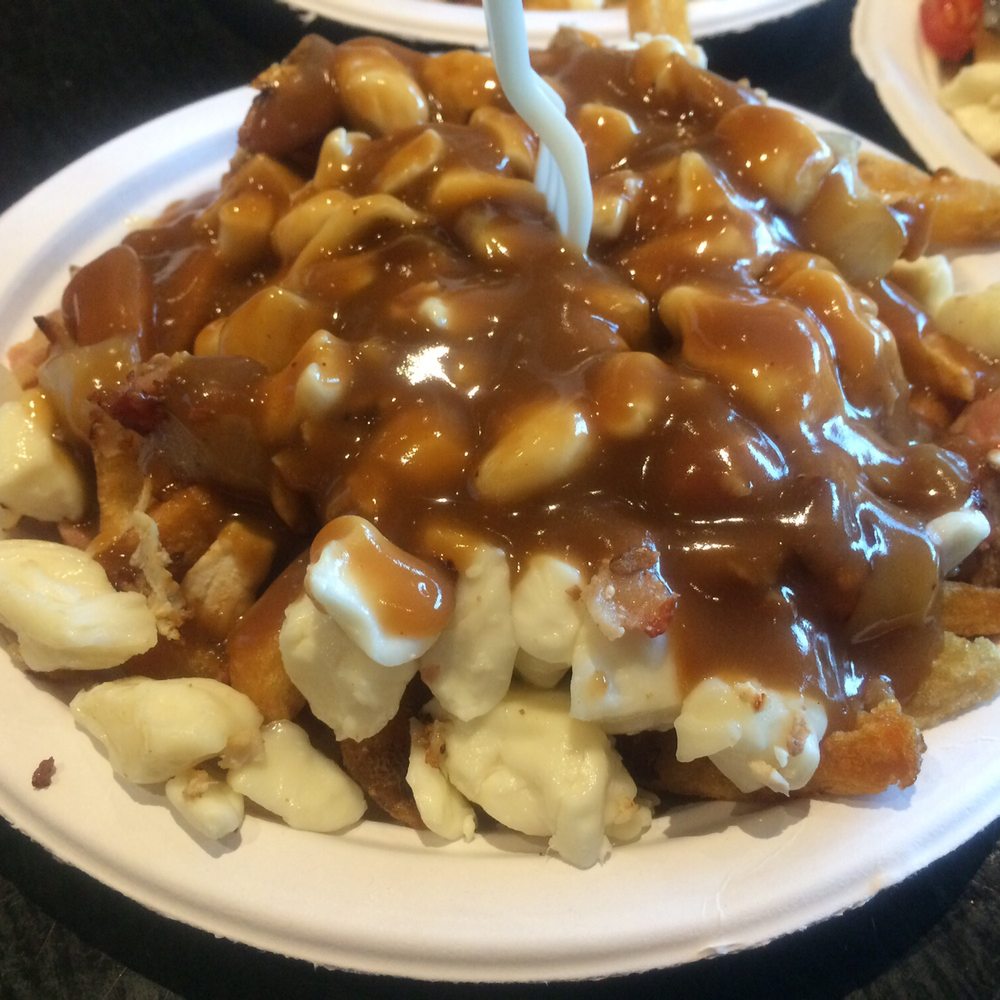 La Belle Patate - The Supreme: chicken, bacon, onions, and mushrooms - Poutineries Near Me - Vancouver, British Columbia La Belle Patate - The Supreme: chicken, bacon, onions, and mushrooms - Poutineries Near Me - Vancouver, British Columbia