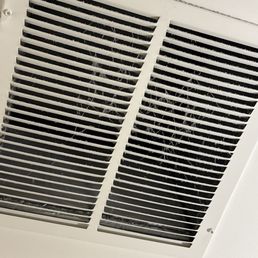 Dusty vent in living area of nostalgia king room Dusty vent in living area of nostalgia king room