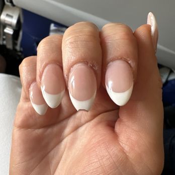 The Avenues Spa - Chipped nail less than half a day later - Day Spas Near Me - San Francisco, California The Avenues Spa - Chipped nail less than half a day later - Day Spas Near Me - San Francisco, California