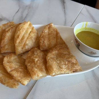 Dara Thai - Roti With Yellow Curry - Thai Near Me - Belmont, California