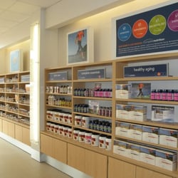 Complete Nutrition - Inside the store, looking at some of the diet and weight loss supplements to get you to better health.