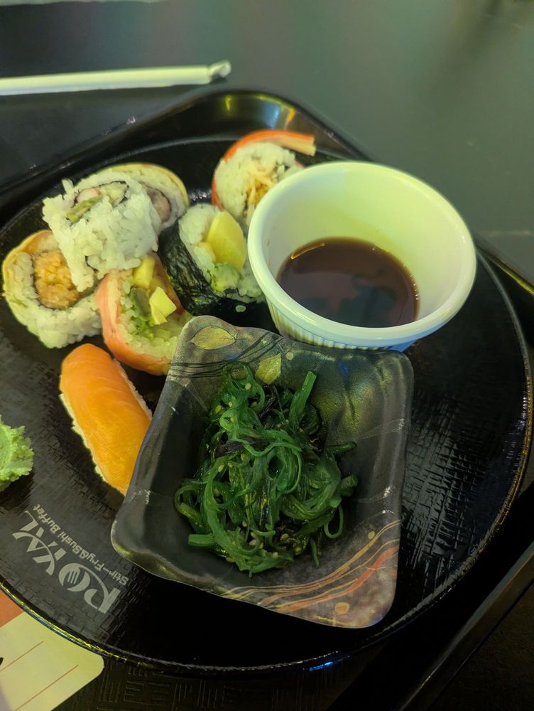 Food from Royal Stir-Fry & Sushi Buffet