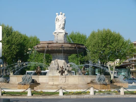 Fontaine de la Rotonde by null