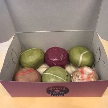 Donut Farm - Matcha green teas, blueberry, yam (bottom left) and vanilla donut (bottom right) - Donuts Near Me - Berkeley, California Donut Farm - Matcha green teas, blueberry, yam (bottom left) and vanilla donut (bottom right) - Donuts Near Me - Berkeley, California
