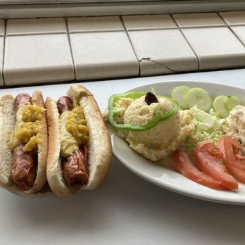 Rutt's Hut - Hot Dogs Near Me - Clifton, New Jersey Rutt's Hut - Hot Dogs Near Me - Clifton, New Jersey