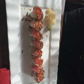 Komo Asian Cuisine - Sunshine roll - Asian Fusion Near Me - Bellmore, New York Komo Asian Cuisine - Sunshine roll - Asian Fusion Near Me - Bellmore, New York