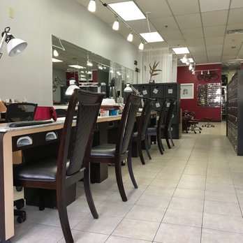 Hello Gorgeous - Inside - Hair Salons Near Me - Peekskill, New York