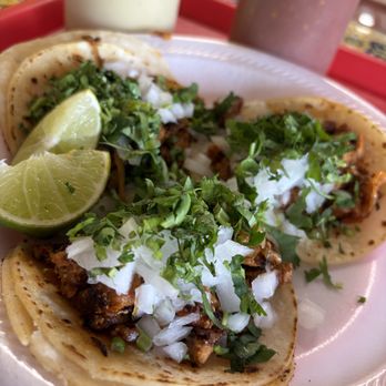Tacos La Banqueta - Tacos al Pastor without Red Salsa - Mexican Near Me - Dallas, Texas Tacos La Banqueta - Tacos al Pastor without Red Salsa - Mexican Near Me - Dallas, Texas
