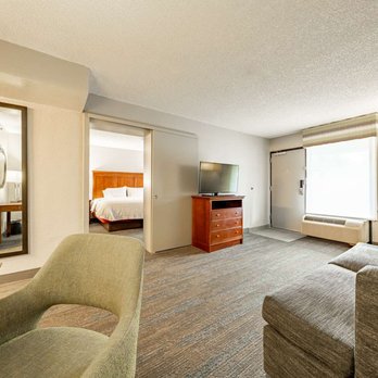 Hampton Inn Gainesville - Guest room - Hotels Near Me - Gainesville, Florida