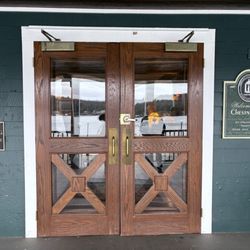 The Chestnut Inn - The entryway.