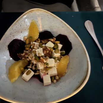 Olio Restaurant - Beet salad w feta cheese cubes-really good - Restaurants Near Me - Saint-Martin-d'Hères, 38 Olio Restaurant - Beet salad w feta cheese cubes-really good - Restaurants Near Me - Saint-Martin-d'Hères, 38
