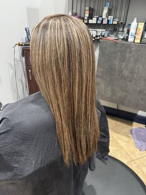 Something Unique Hair Studio by null