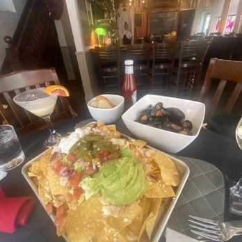 Ouros - nachos and mussels - Comfort Food Near Me - Jim Thorpe, Pennsylvania Ouros - nachos and mussels - Comfort Food Near Me - Jim Thorpe, Pennsylvania