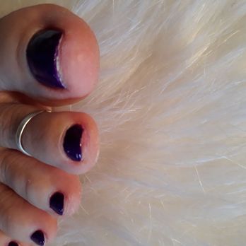 Ocean Nails Spa - Didn't polish the edge of the toe nail and left dead skin - Nail Salons Near Me - Waco, Texas