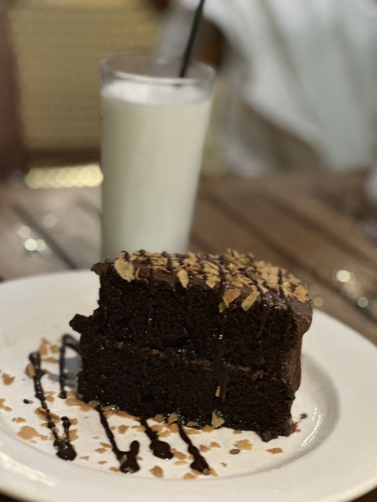 Doc B's Restaurant + Bar