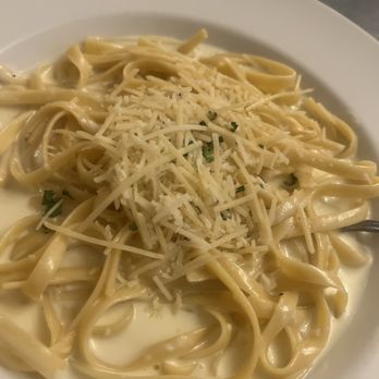 Crusco's - Fettuccine Alfredo - Italian Near Me - Angels Camp, California Crusco's - Fettuccine Alfredo - Italian Near Me - Angels Camp, California