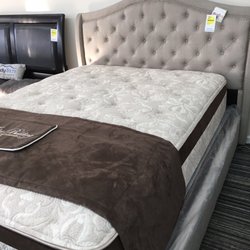 Discount FurnitureLand and Mattress