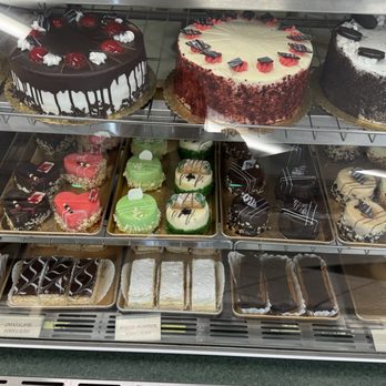 Sweet House Bakery - Bakeries Near Me - Justice, Illinois