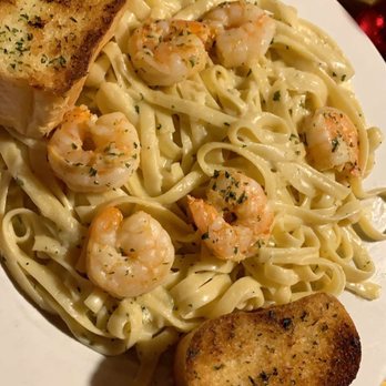 Hut Inn - Shrimp fettuccine - American Near Me - Calumet, Michigan