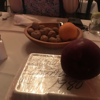 Moro's Dining - After lunch, we got a bowl of fruit and nuts to snack on. I took an apple for later. Leftovers are wrapped for you by the waiter. - Italian Near Me - Allen Park, Michigan