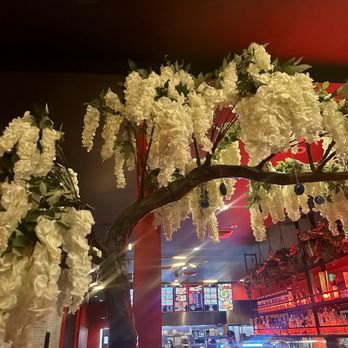 Sultan's Kebab - Cute decor - Mediterranean Near Me - Livermore, California Sultan's Kebab - Cute decor - Mediterranean Near Me - Livermore, California