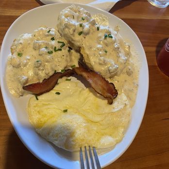 Ruby Slipper Midcity - Biscuits & Gravy - Breakfast & Brunch Near Me - New Orleans, Louisiana Ruby Slipper Midcity - Biscuits & Gravy - Breakfast & Brunch Near Me - New Orleans, Louisiana