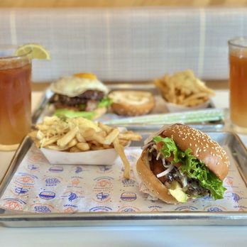Super Duper Burgers - MINI BURGER, SUPER BURGER, GARLIC FRIES and ARNOLD PALMER - Burgers Near Me - Napa, California Super Duper Burgers - MINI BURGER, SUPER BURGER, GARLIC FRIES and ARNOLD PALMER - Burgers Near Me - Napa, California