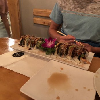 Sushi Bear - Dragon crunch roll - Sushi Bars Near Me - Tustin, California