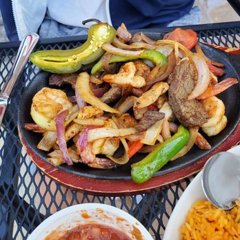 Pueblos Tex-Mex Grill - Three amigos fajitas - Tex-Mex Near Me - Chantilly, Virginia Pueblos Tex-Mex Grill - Three amigos fajitas - Tex-Mex Near Me - Chantilly, Virginia