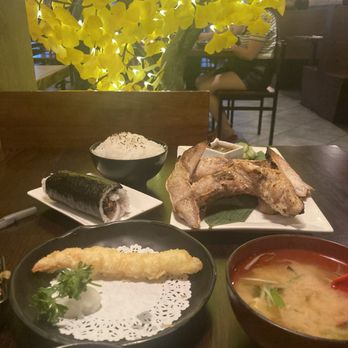 EAT'S SUSHI - Snapper not shown as I had it as an appetizer and devoured it! A must to try.. - Sushi Bars Near Me - Costa Mesa, California EAT'S SUSHI - Snapper not shown as I had it as an appetizer and devoured it! A must to try.. - Sushi Bars Near Me - Costa Mesa, California