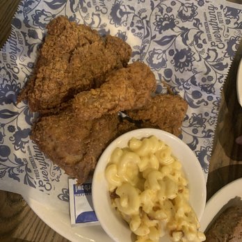 Cracker Barrel - Southern Fried Chicken - Southern Near Me - Victorville, California